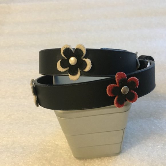 Stylish Flowers Girl Belt (with bonus belt) - Picture 2 of 6